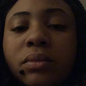 Meet your Posher, Cee